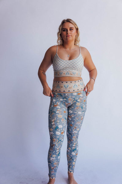 Crop - Lotus Larimar