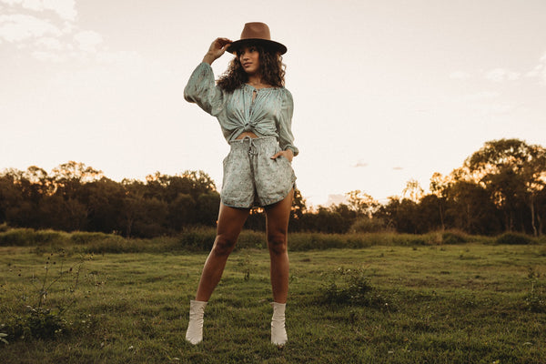 Ladies Linen Shorts - Grounded