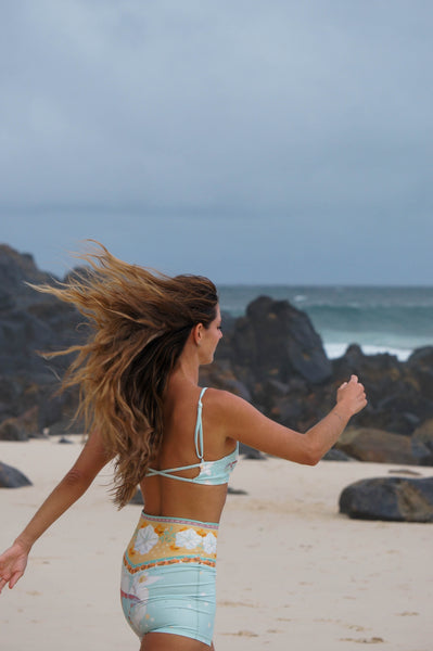 Strappy Crop - La Luna