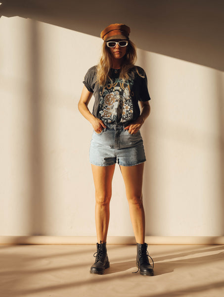 Aura Tee - Stonewashed Black