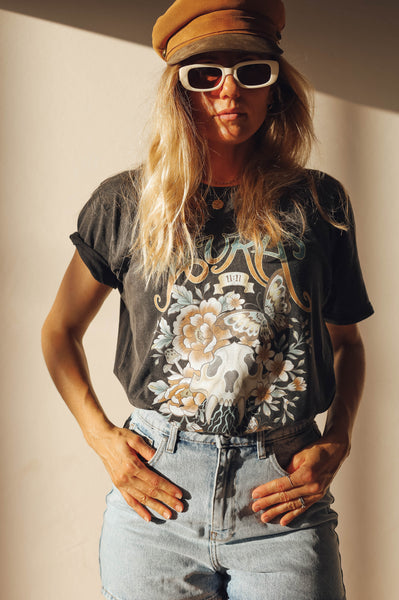 Aura Tee - Stonewashed Black