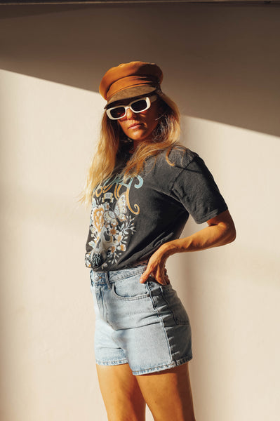 Aura Tee - Stonewashed Black