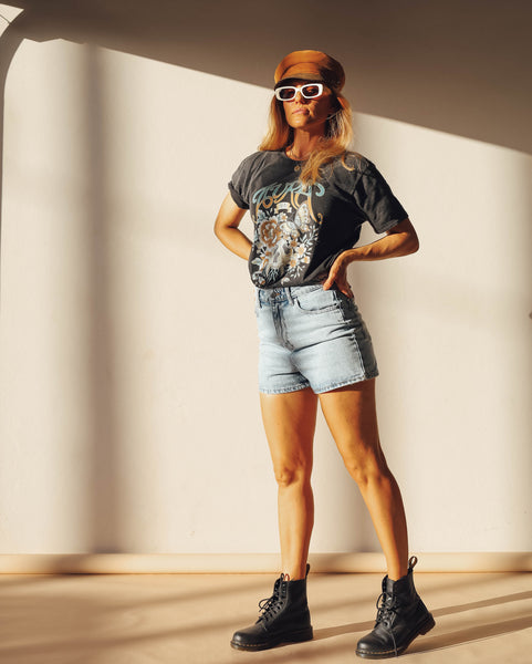 Aura Tee - Stonewashed Black