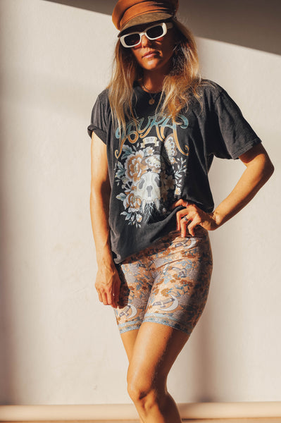 Aura Tee - Stonewashed Black